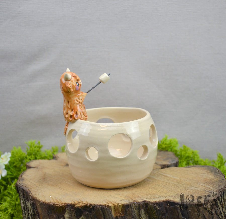 Marshmallow Light Highland Cow