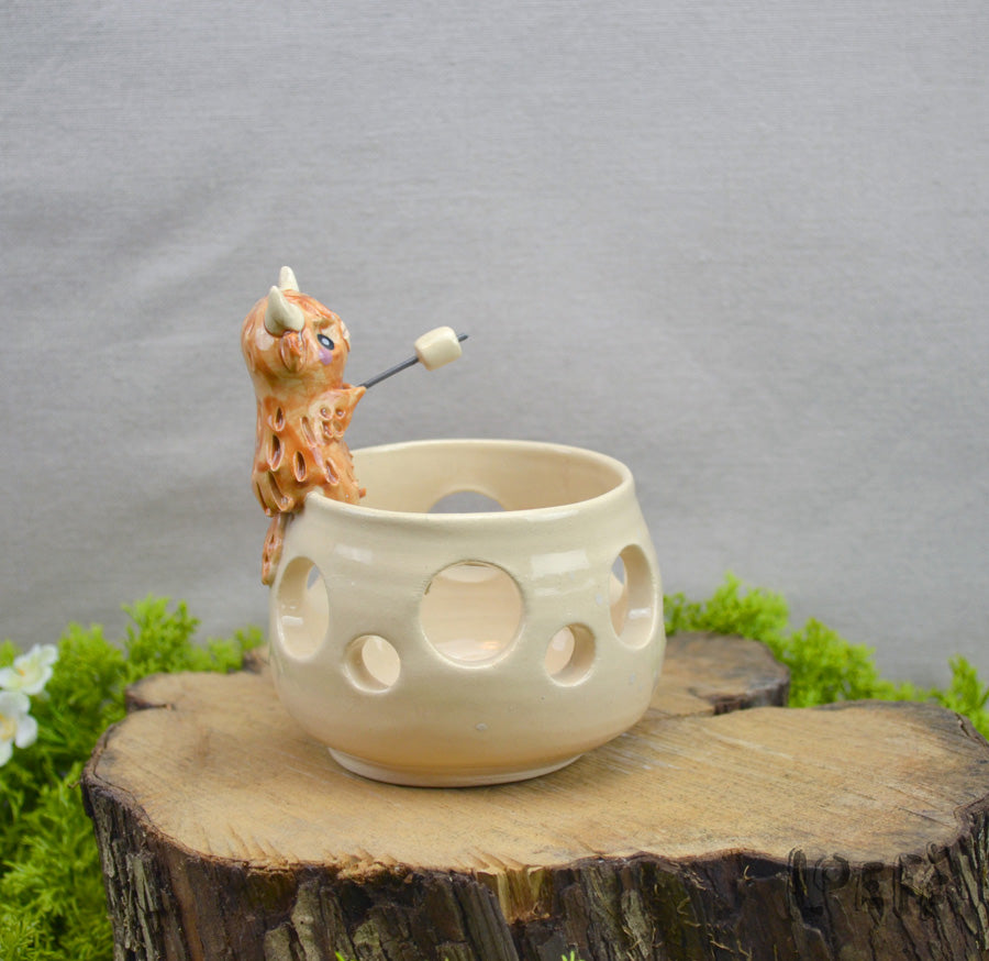 Marshmallow Light Highland Cow 2