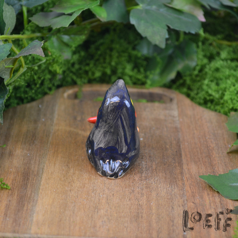 Tiny Crow with Knife 1