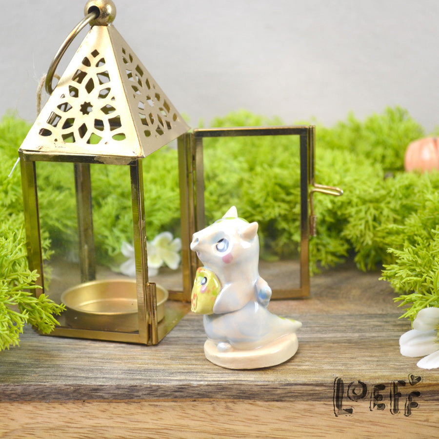 Loeff Tiny Dragon in Lantern Frog Guardian