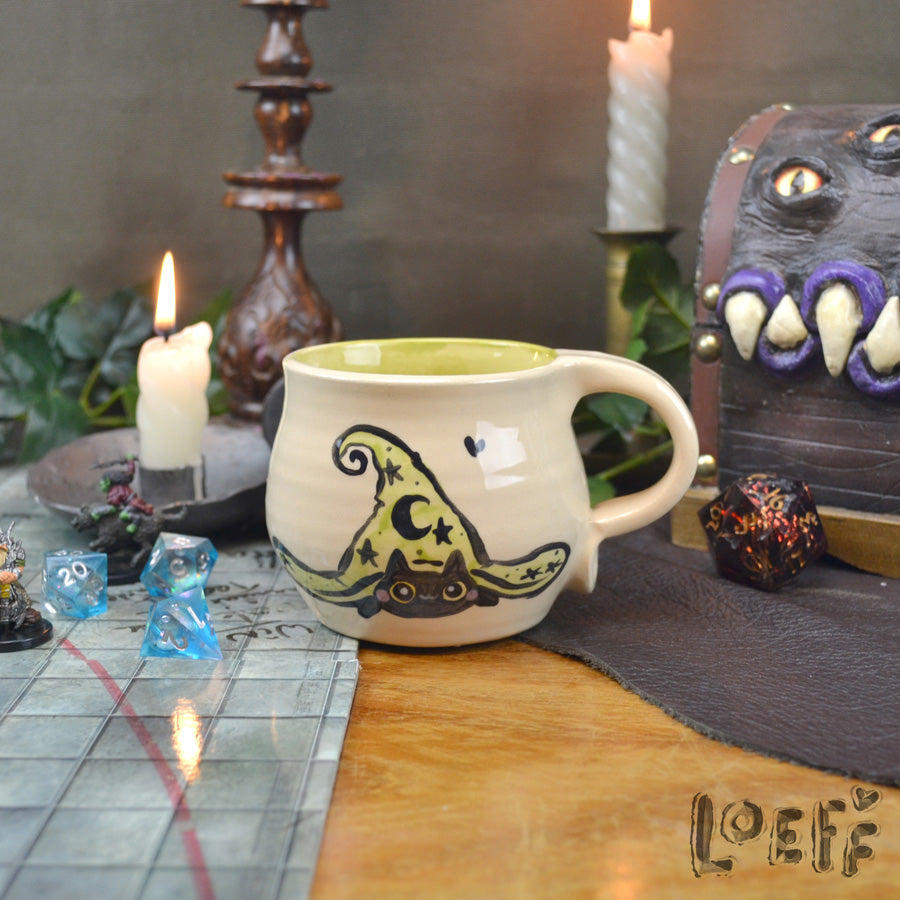 Loeff Mug Cat under Wizard Hat
