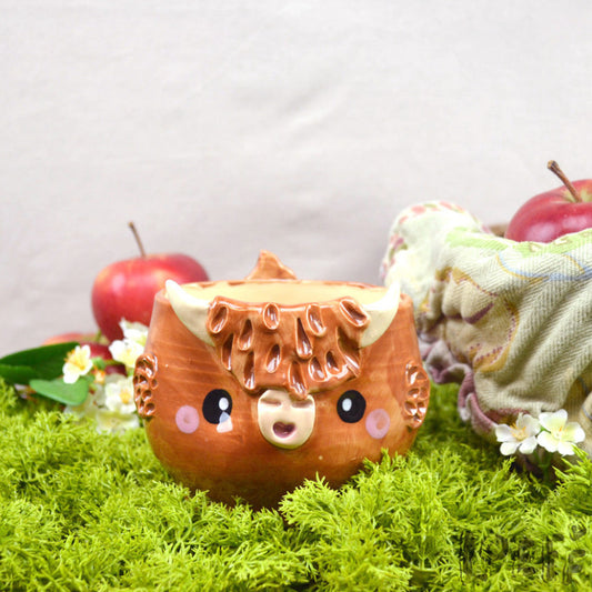 Planter Highland Cow Dark