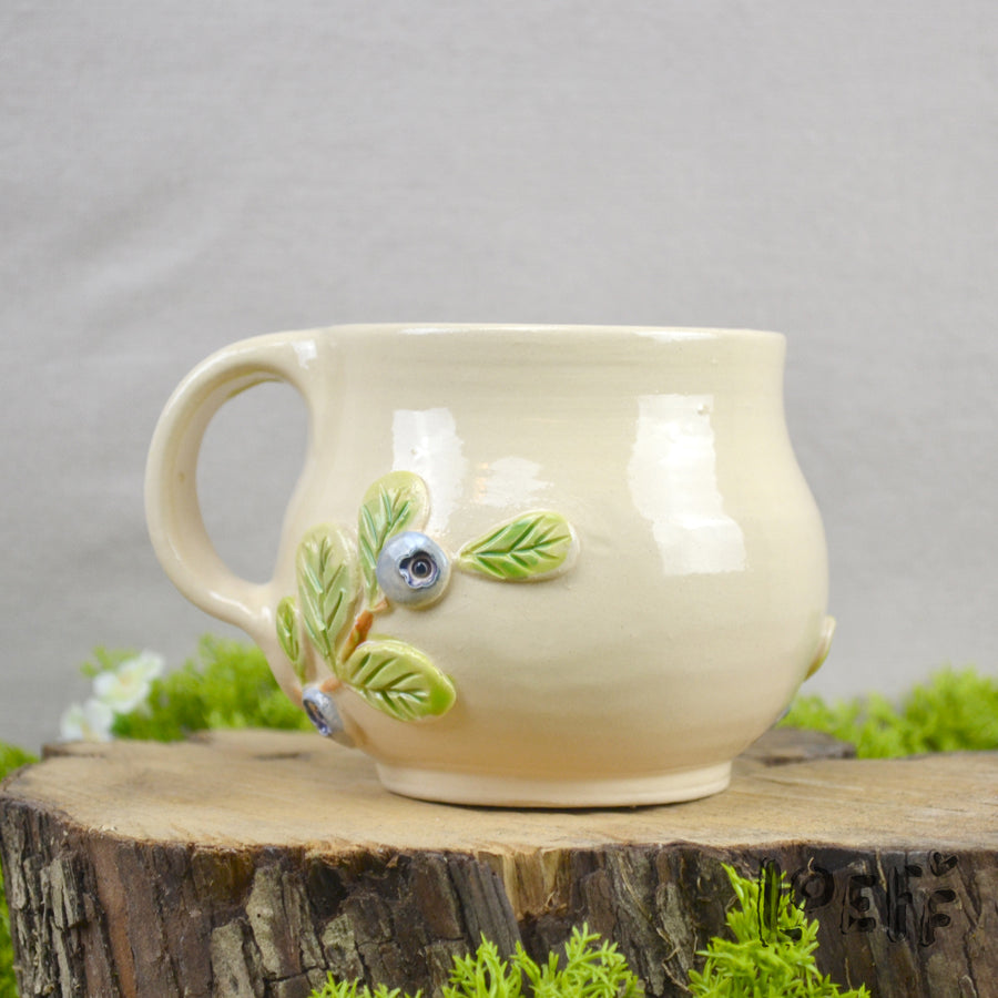 The 3D Loeff Mug Blueberries