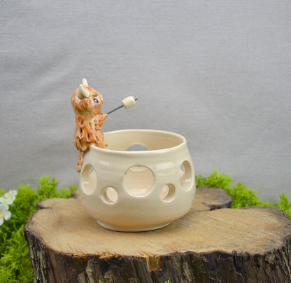 Marshmallow Light Highland Cow 2