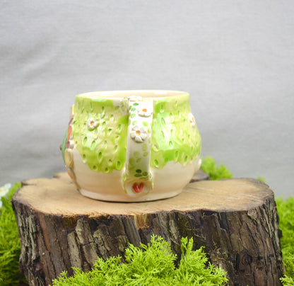 Meadow Mug Green Door + Pie
