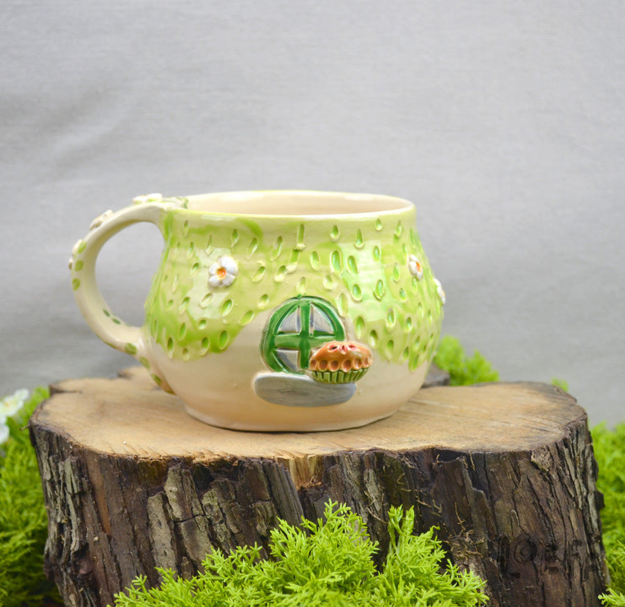 Meadow Mug Green Door + Pie