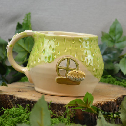 Meadow Mug Dark Green Door Pie