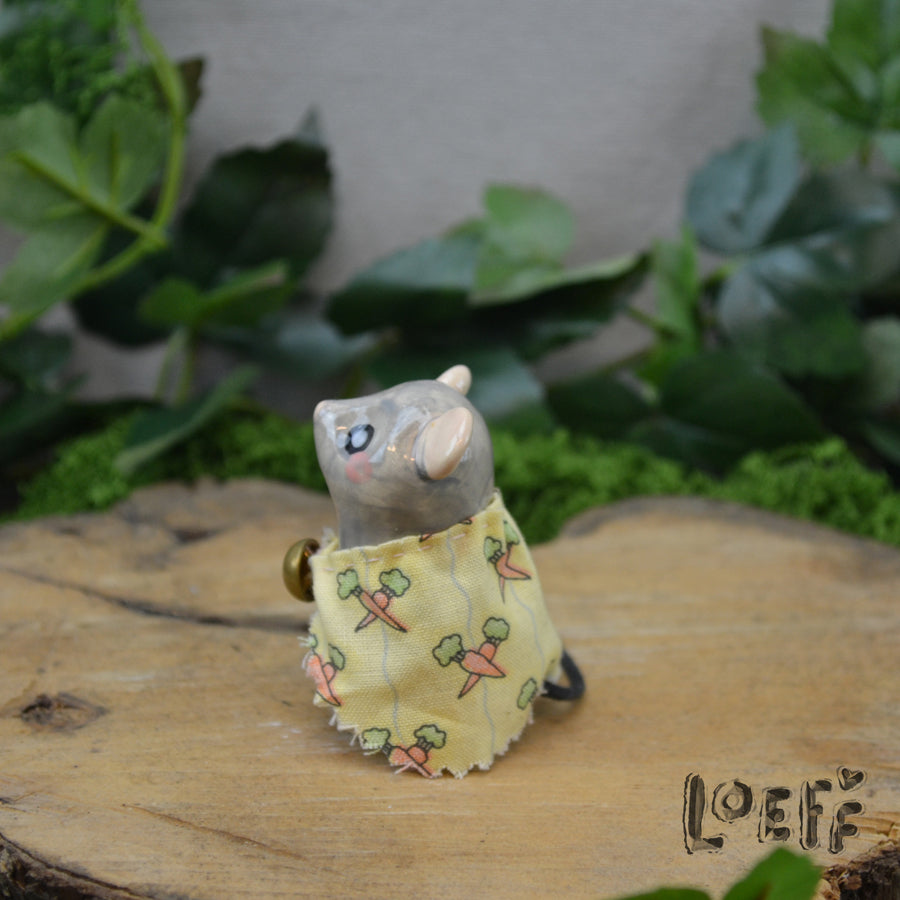 Tiny Mouse with Cape Light Grey