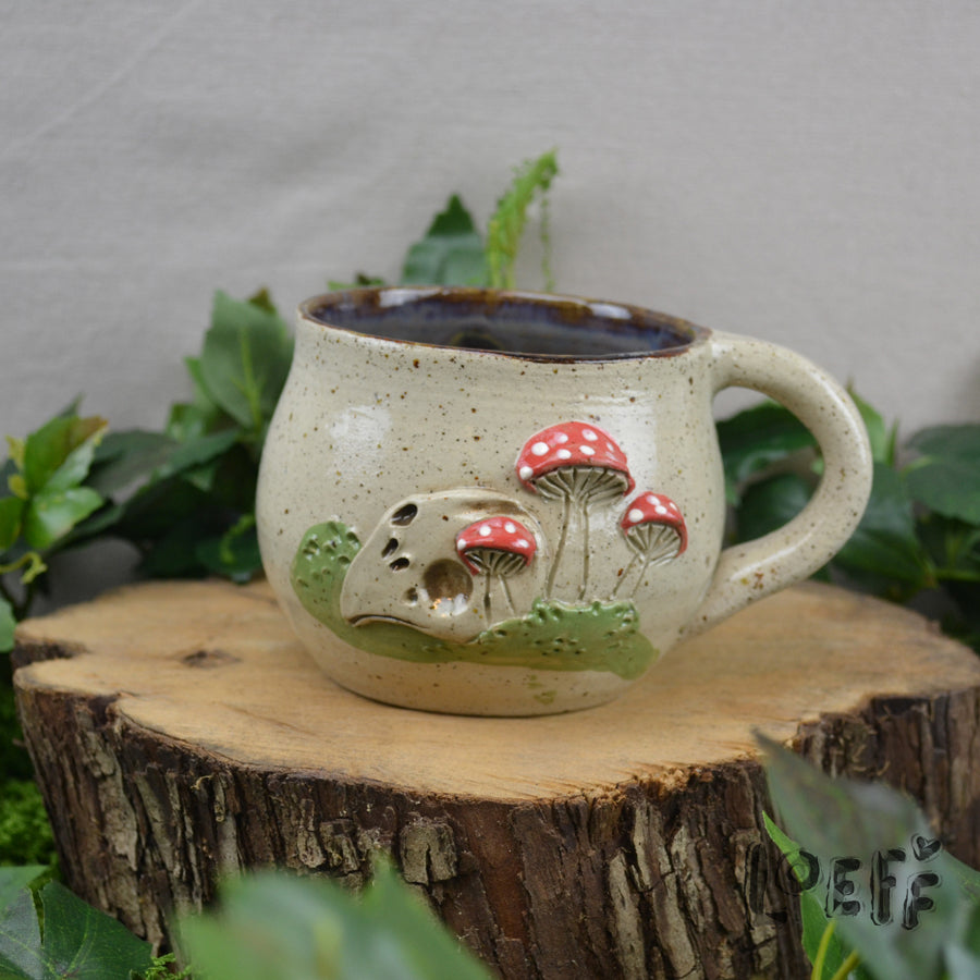 3D Loeff Mug Skull with Mushrooms 1