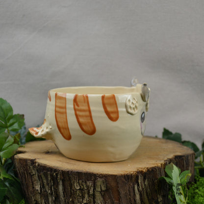 Planter Flying Bison