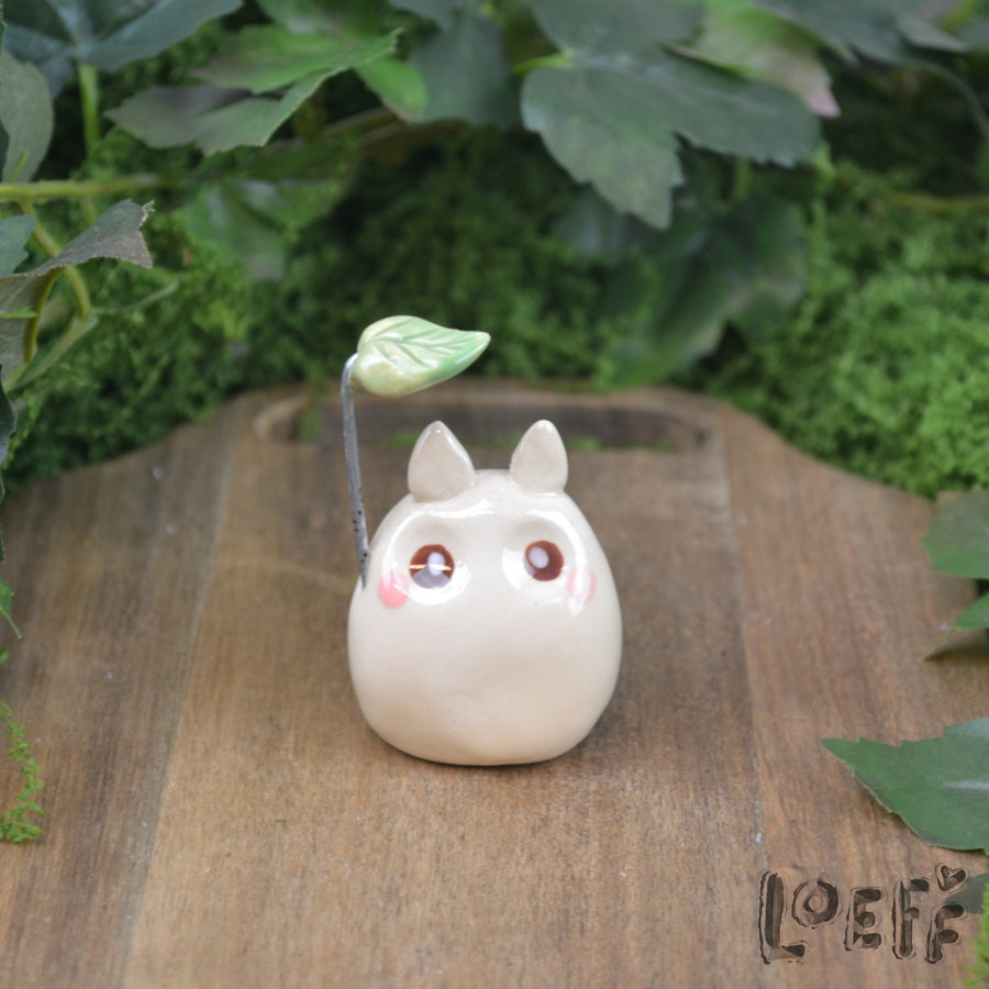 Tiny Toto with Leaf 2