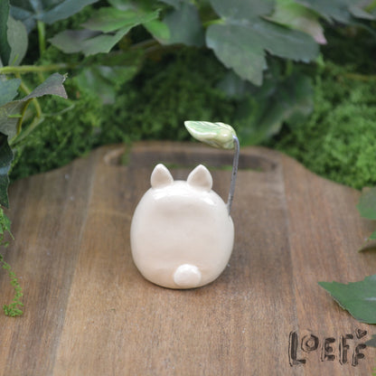 Tiny Toto with Leaf 2