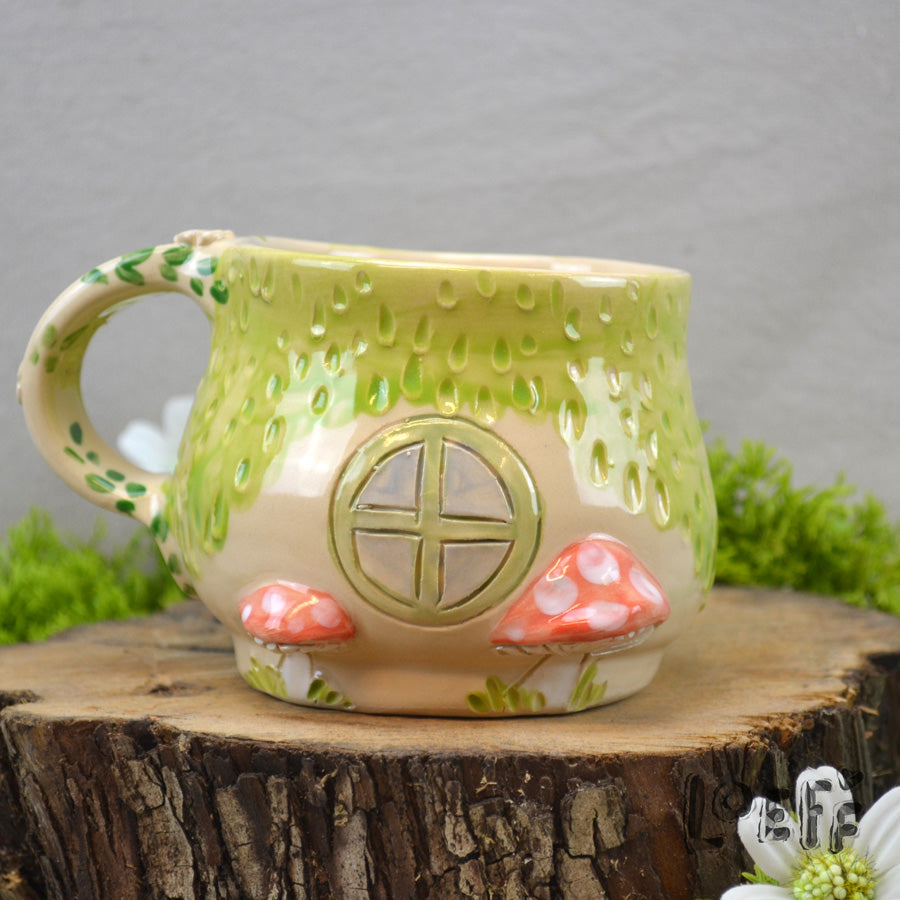 Loeffly Meadow Mug Green Door + Mushrooms