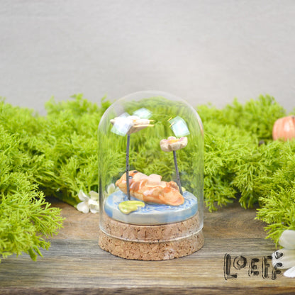 Showstopper Loeff Small Dome Otter Swimming Between Flowers