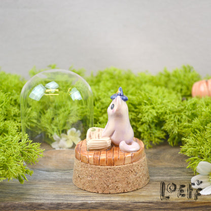 Showstopper Loeff Small Dome Reading Witches Cat