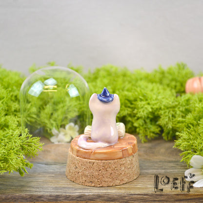 Showstopper Loeff Small Dome Reading Witches Cat