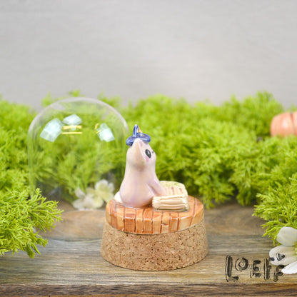 Showstopper Loeff Small Dome Reading Witches Cat