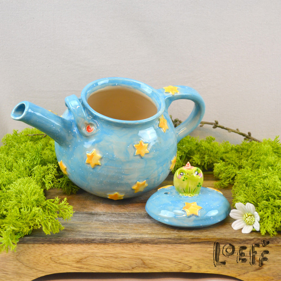 Loeffly Teapot Froggy Wizard Bright Night