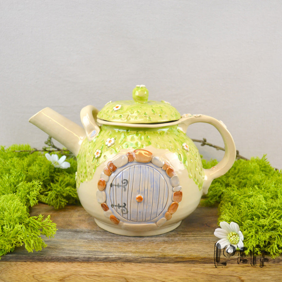 Loeffly Teapot Meadow Home Blue Door