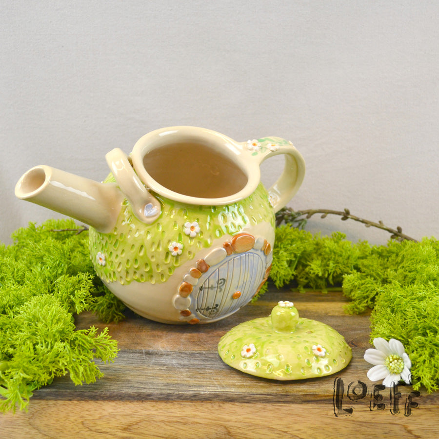 Loeffly Teapot Meadow Home Blue Door