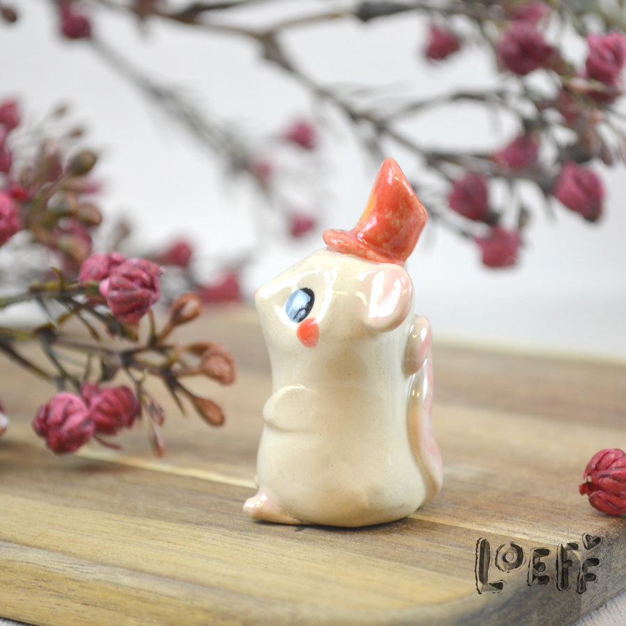 Loeff Tiny Circus Mouse