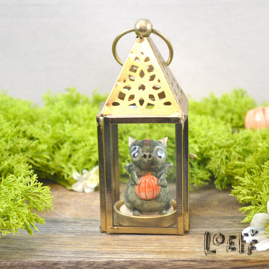 Loeff Tiny Dragon in Lantern Pumpkin Guardian