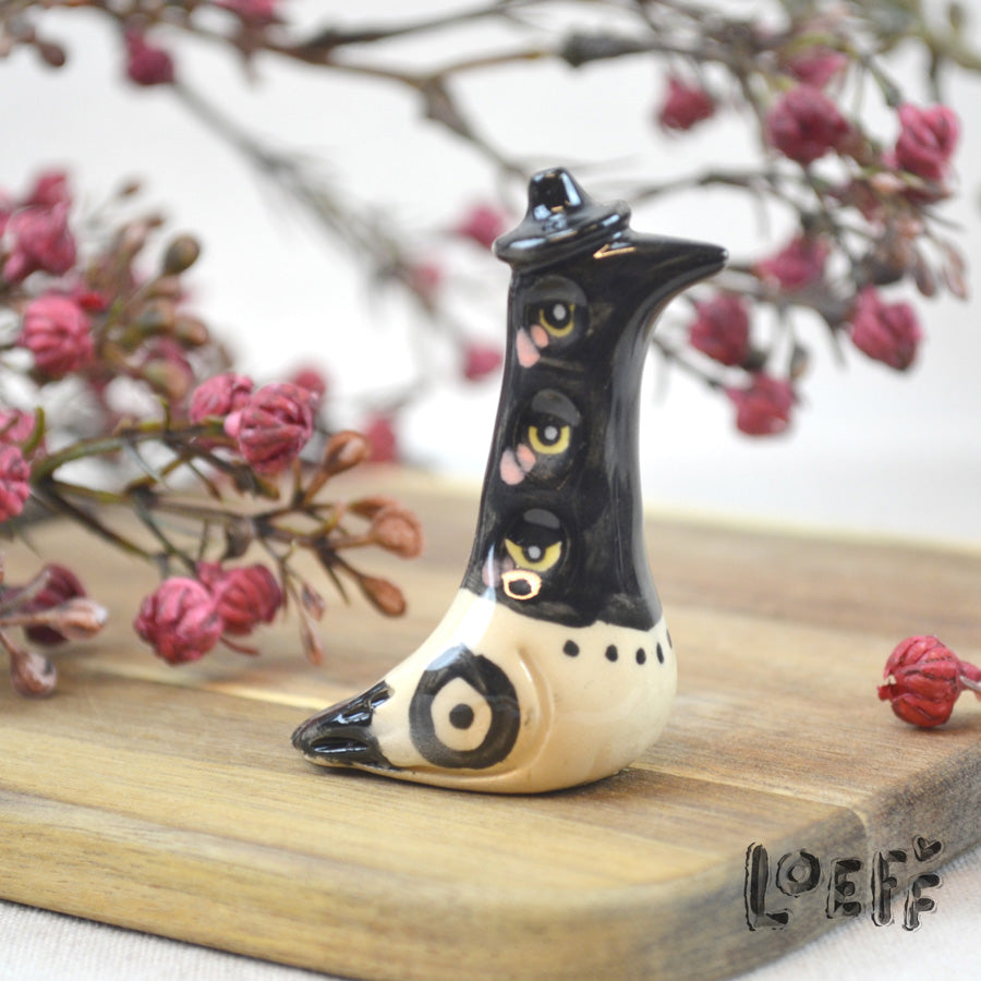 Loeff Tiny Korean Bird 1