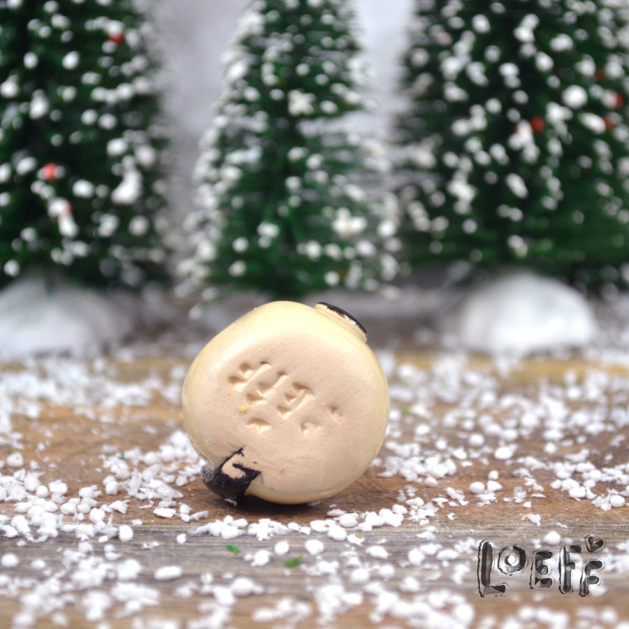 Christmas Tiny Snow Kitty Black Button