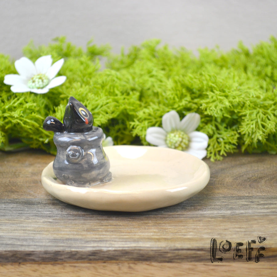 Trinket Tray Cat in Cauldron