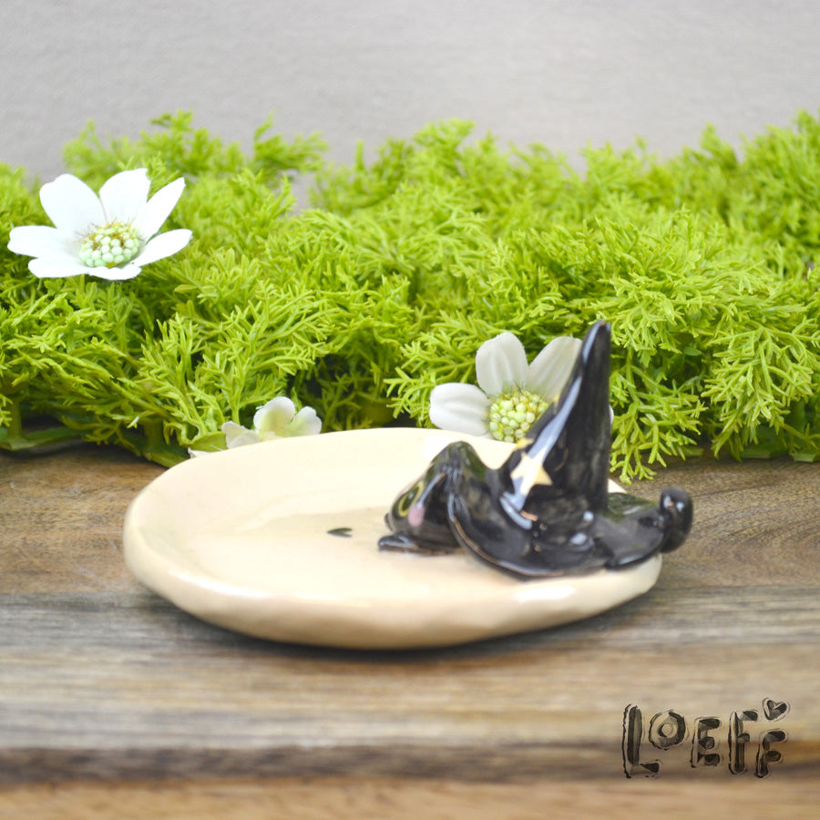 Trinket Tray Cat under Witches Hat