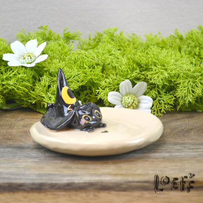 Trinket Tray Cat under Witches Hat